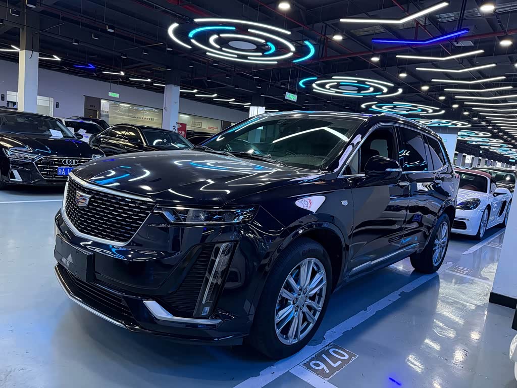Cadillac XT6