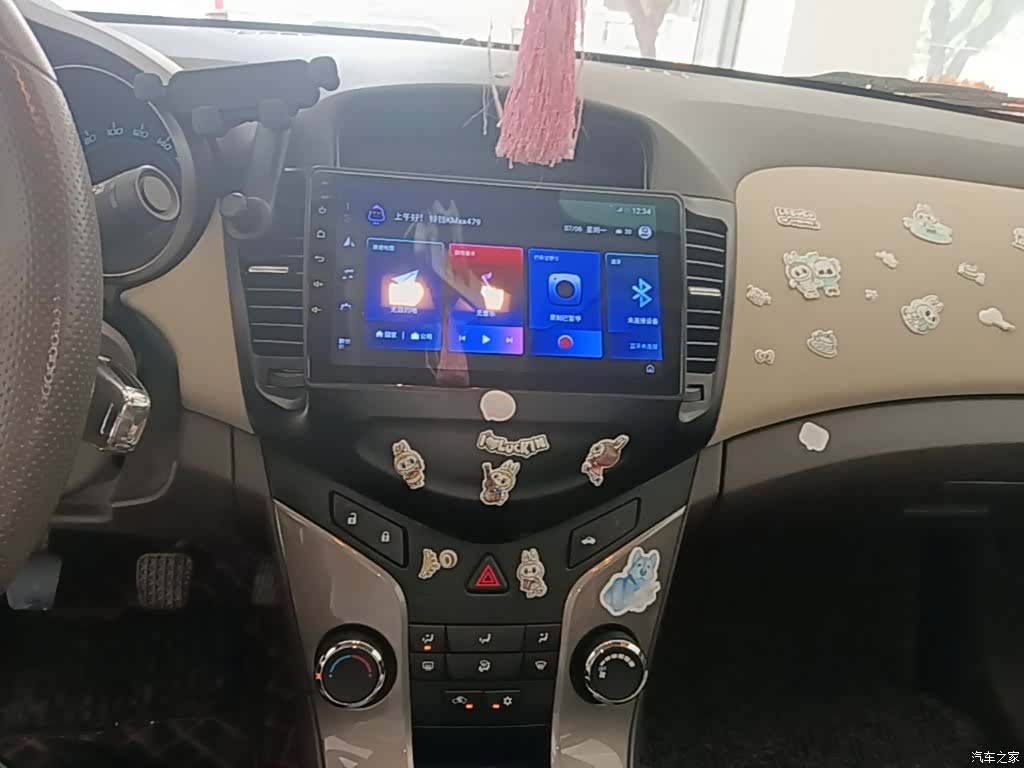 Chevrolet SE, 2016 13