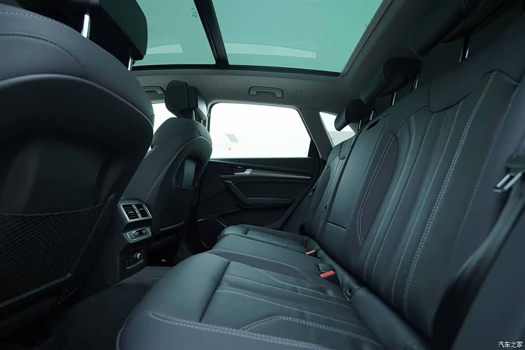 Audi Q5L, 2022 21