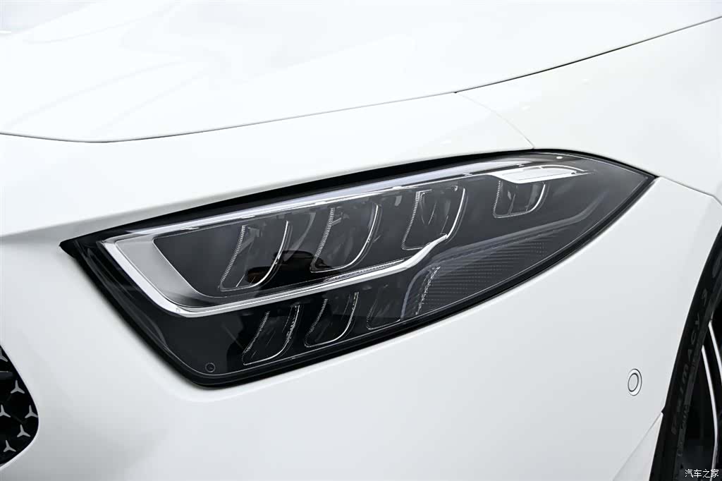 Mercedes-Benz CLS, 2024 10