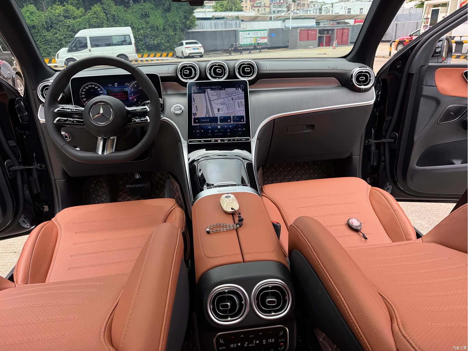 Mercedes-Benz GLC, 2023 21