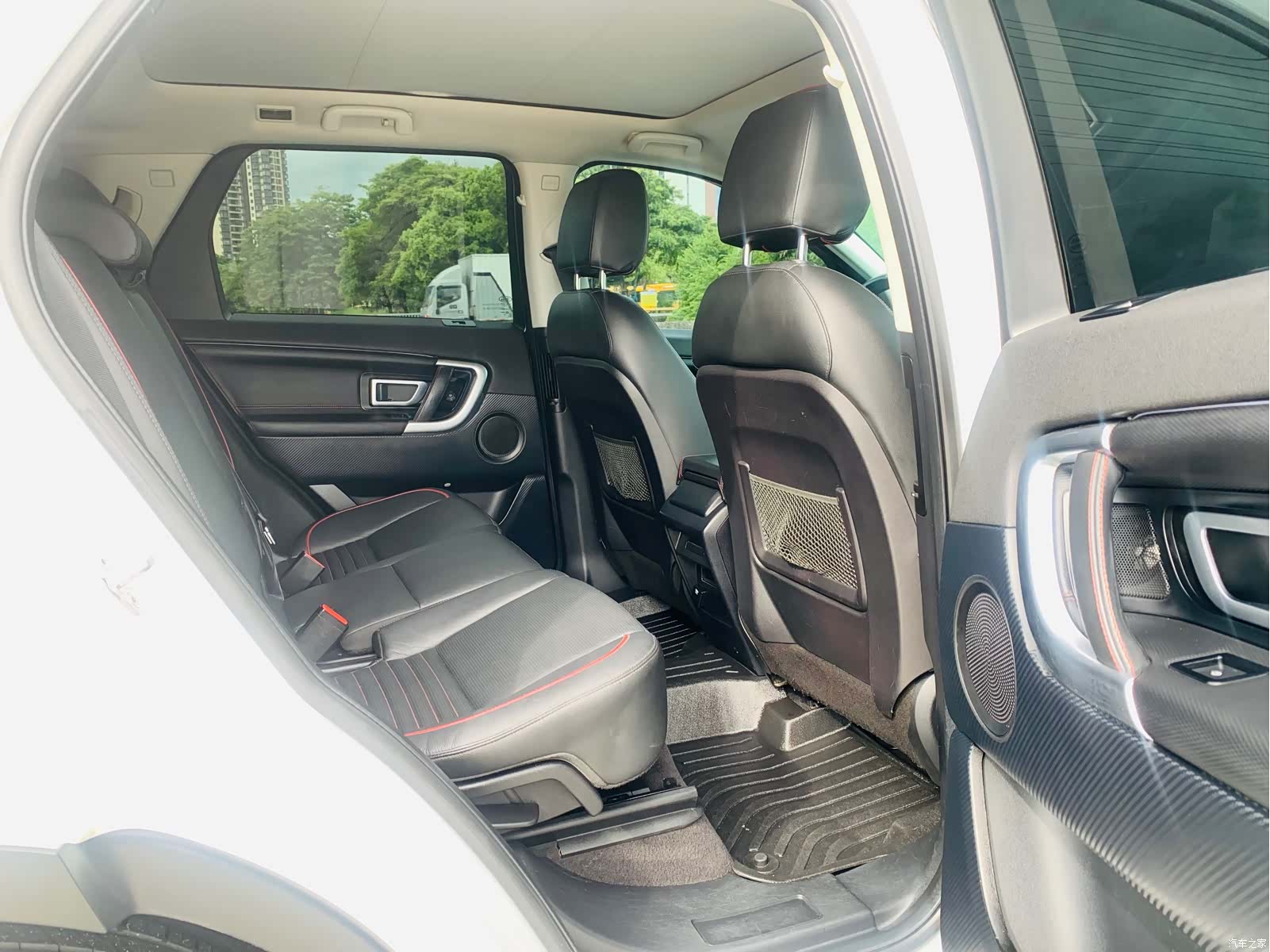 Land Rover Discovery, 2019 9