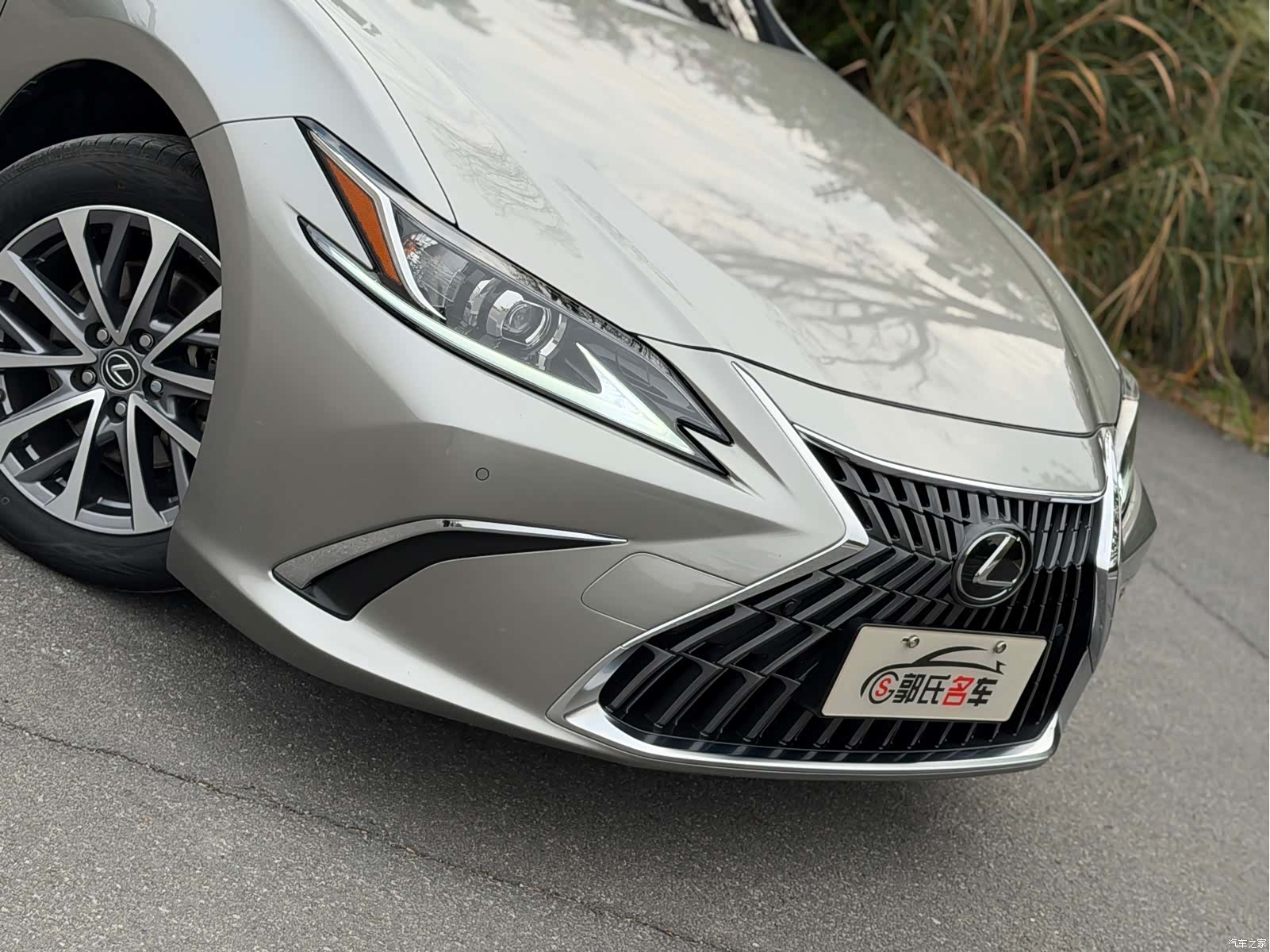Lexus ES, 2022 7