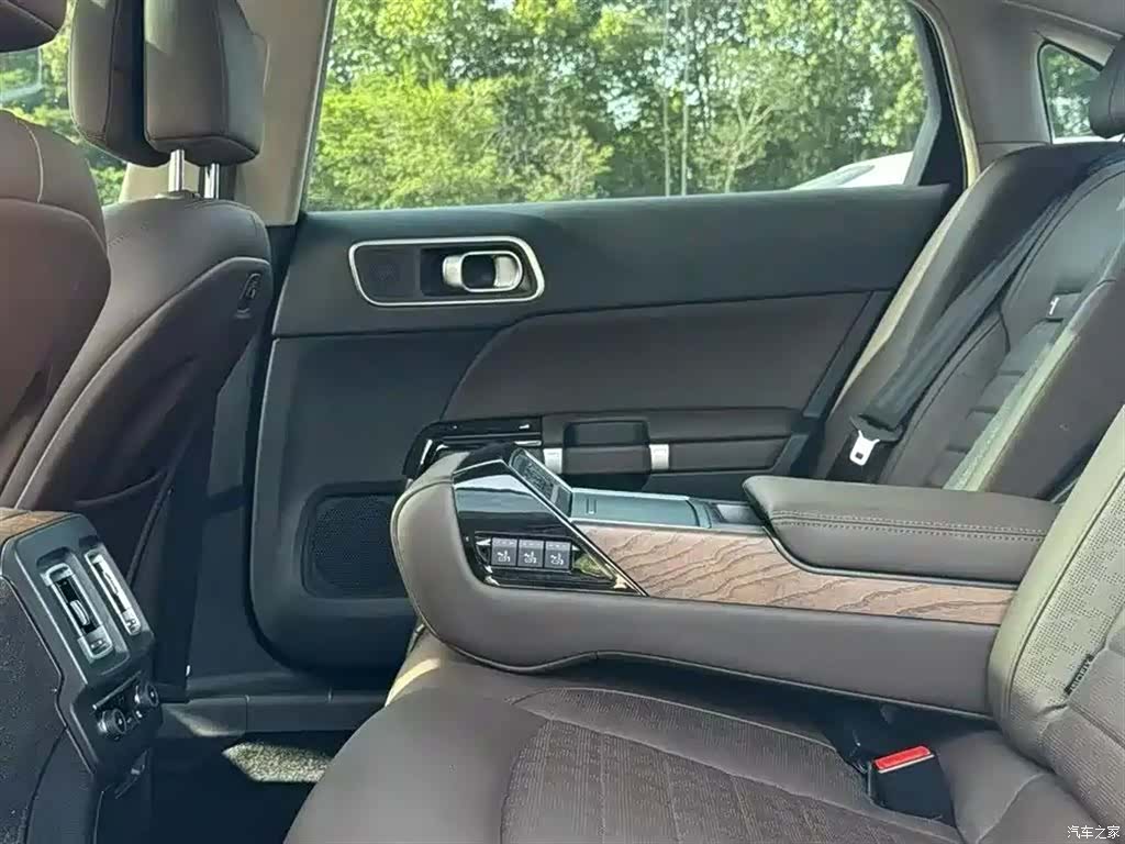 Citroen C6, 2017 6