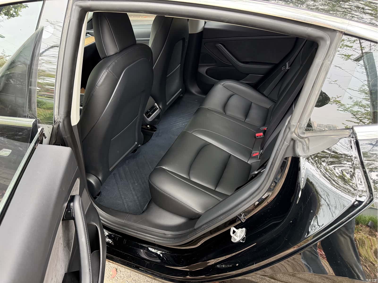 Tesla Model 3, 2020 все фото