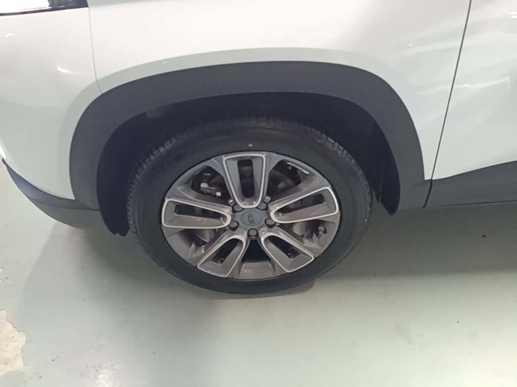 Geely Icon, 2025 25