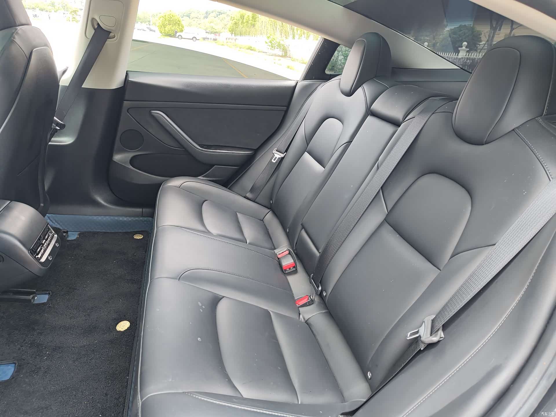 Tesla Model 3, 2022 14