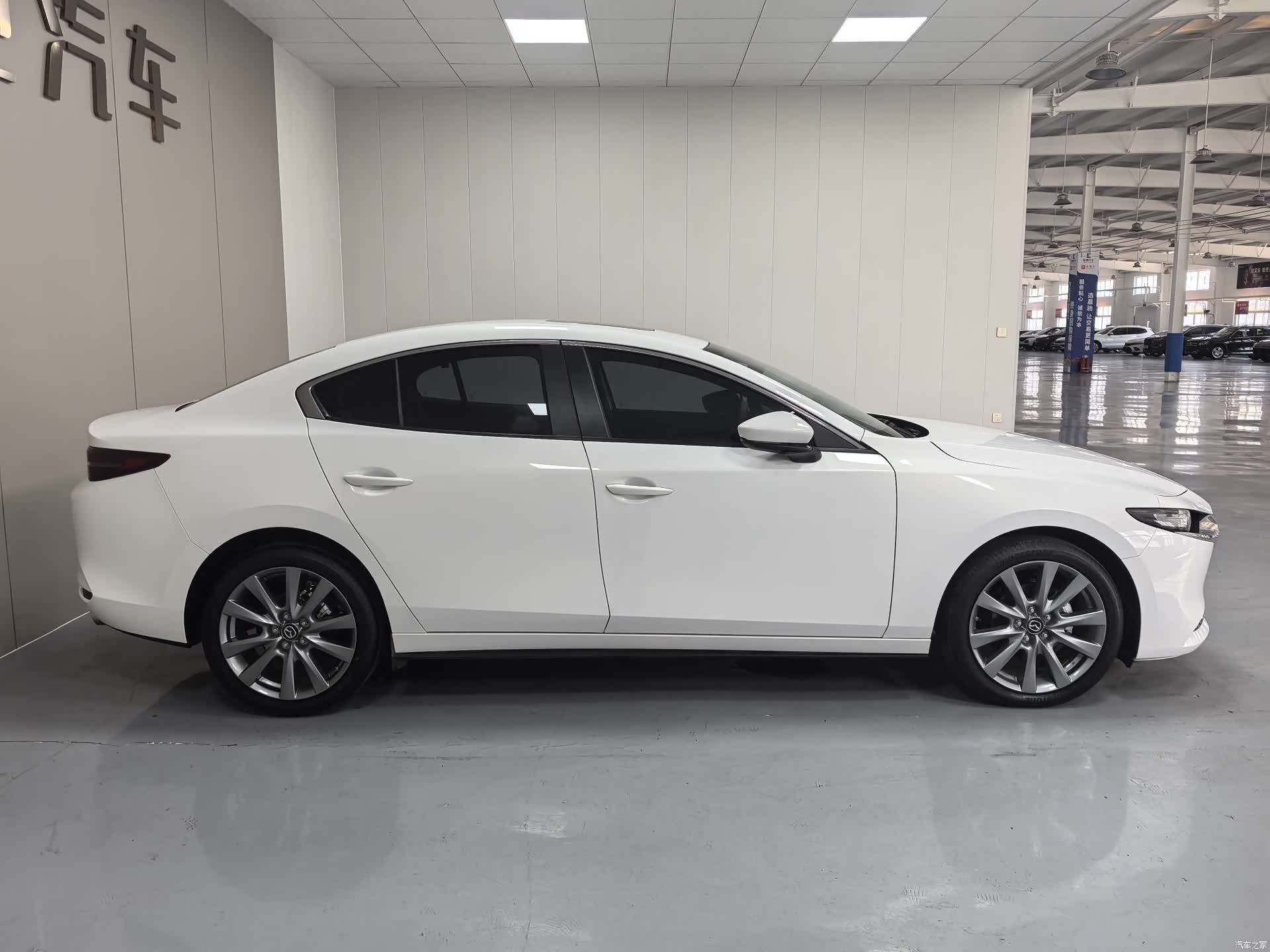 Mazda Mazda3, 2026 7