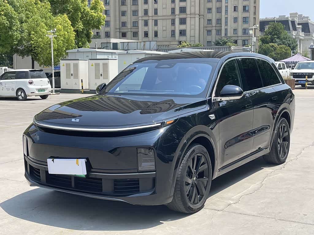 Li Auto L8