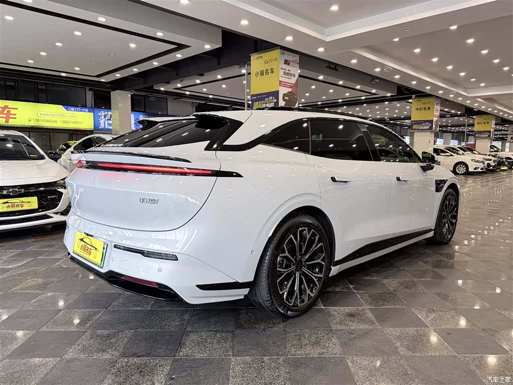 Zeekr 007, 2025 13