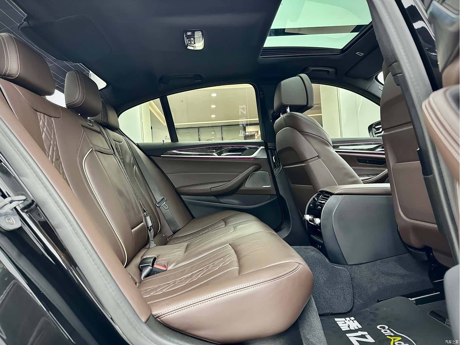 BMW 5 Series, 2018 18
