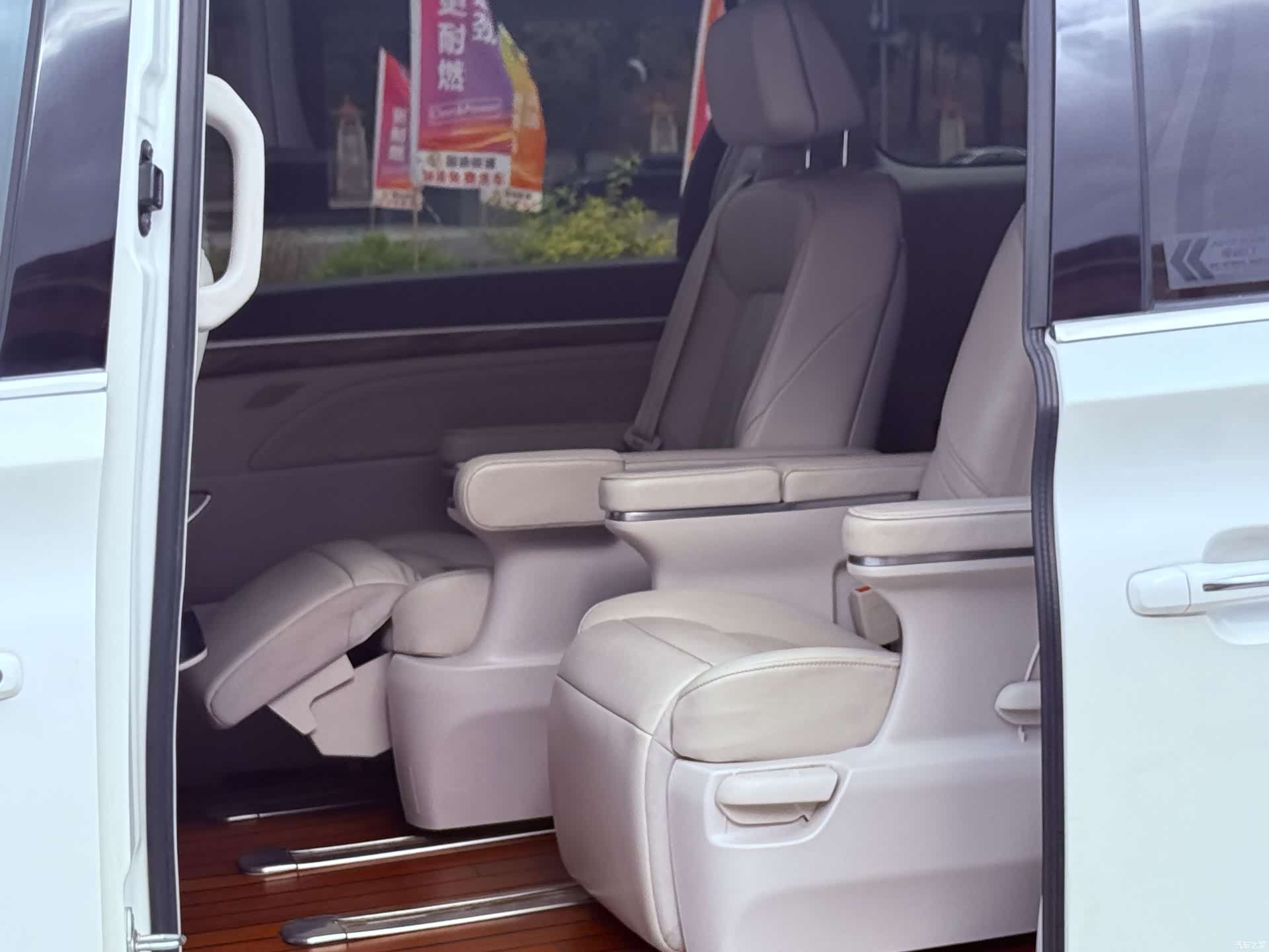 Trumpchi M8, 2019 12