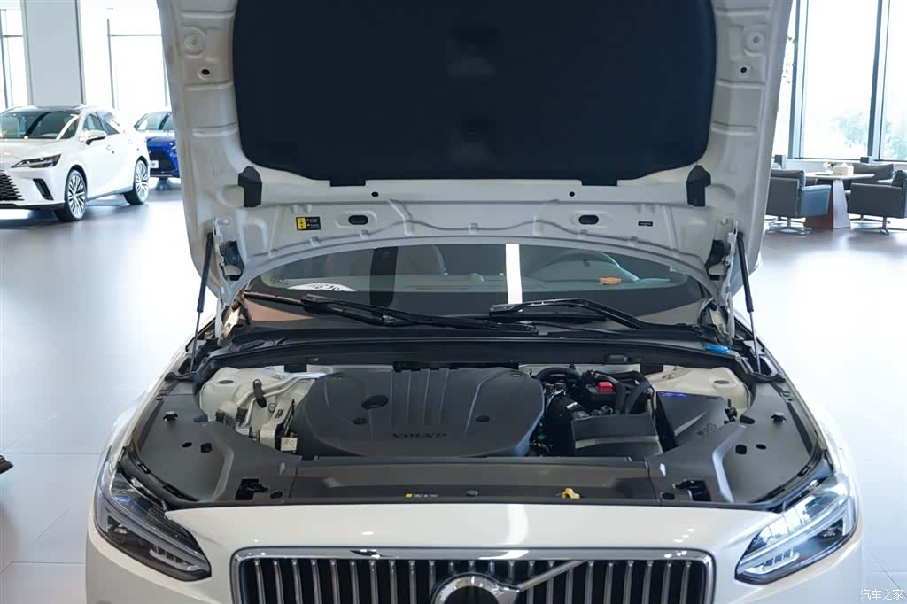 Volvo S90, 2023 все фото