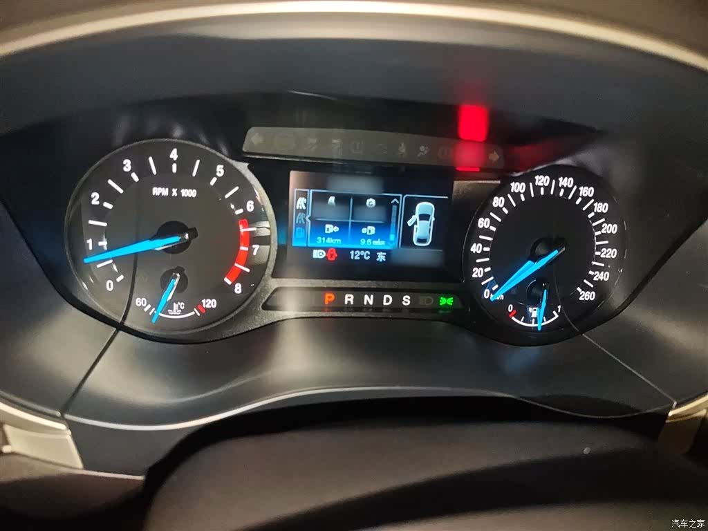 Ford Mondeo, 2014 4