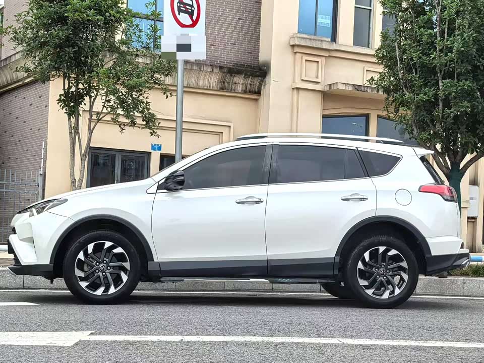 Toyota RAV4 Rongfang