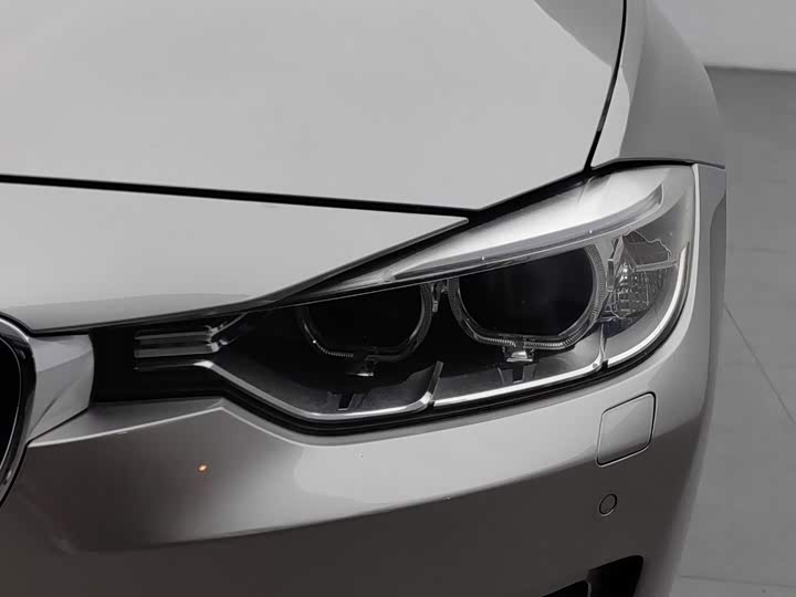 BMW 3 Series 2015 316Li Style