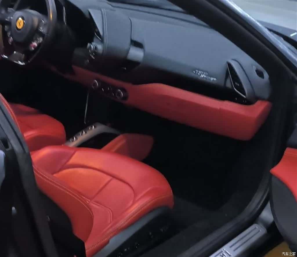 Ferrari 488, 2018 7