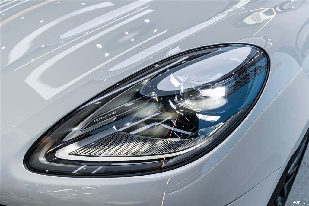 Porsche Macan, 2023 6