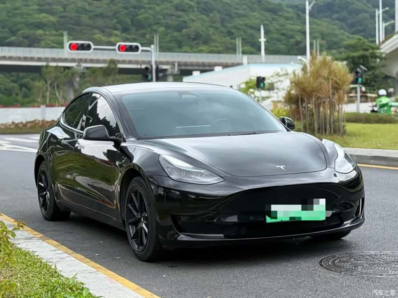 Tesla Model 3, 2023 3
