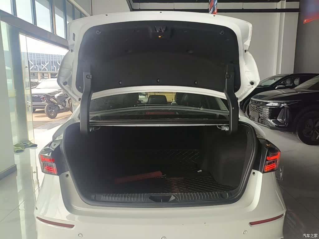 Chery 5, 2023 15