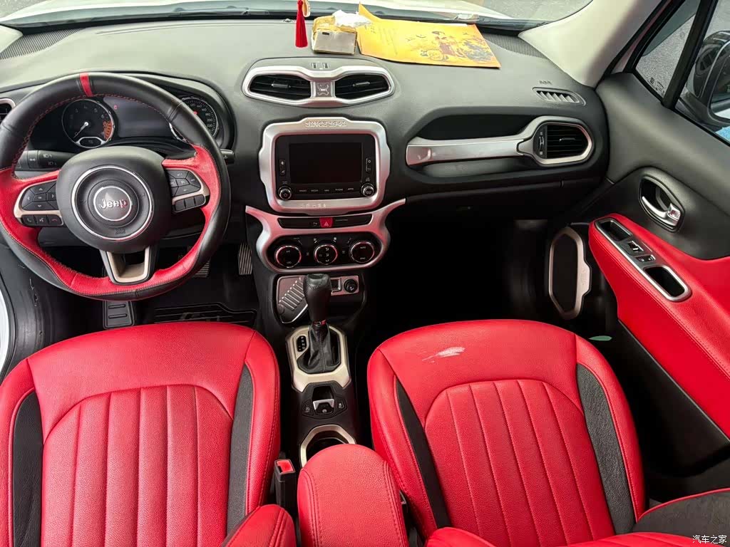 Jeep Renegade, 2016 все фото