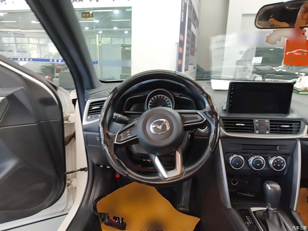 Mazda CX-4, 2018 11