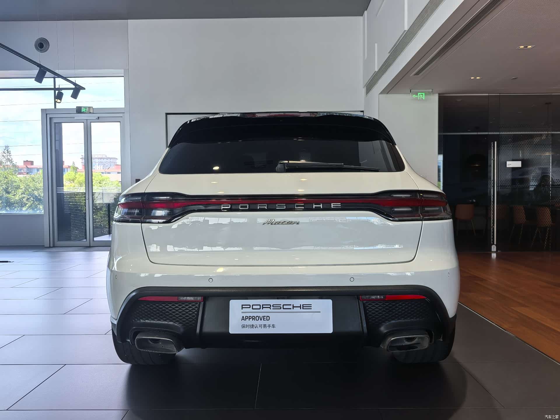 Porsche Macan, 2023 3