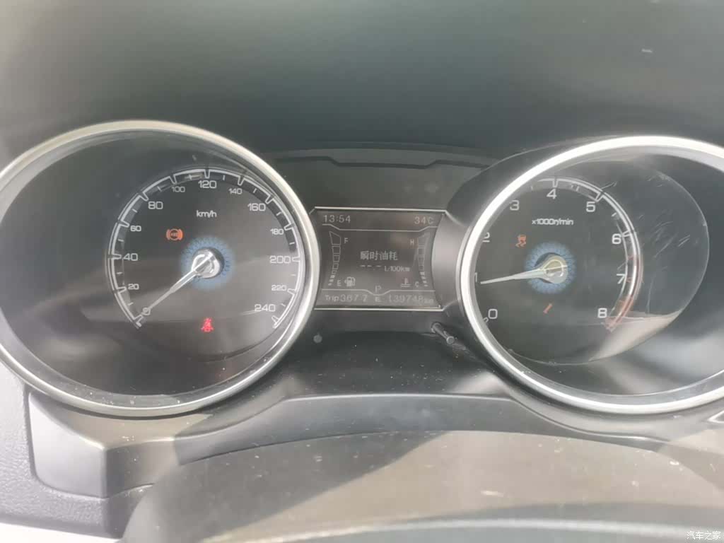 Zotye SR7, 2017 12