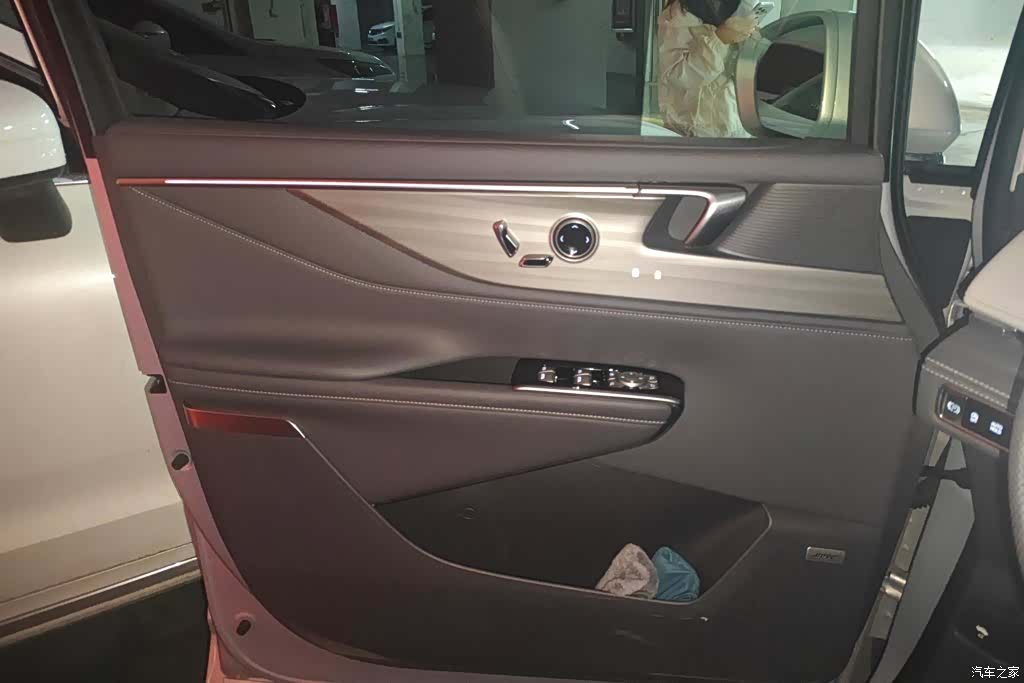 Buick GL8, 2025 7