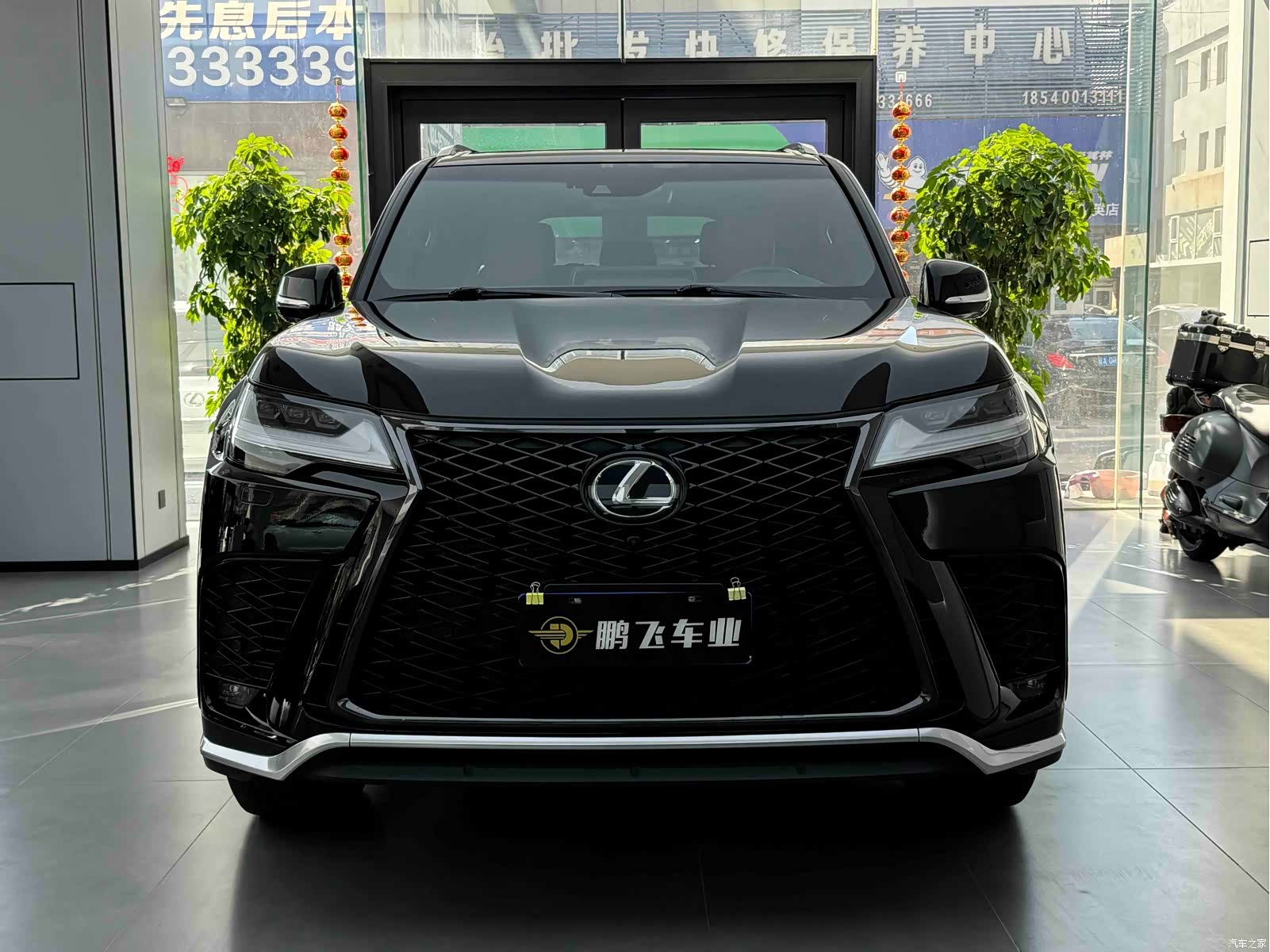 Lexus LX, 2022 2