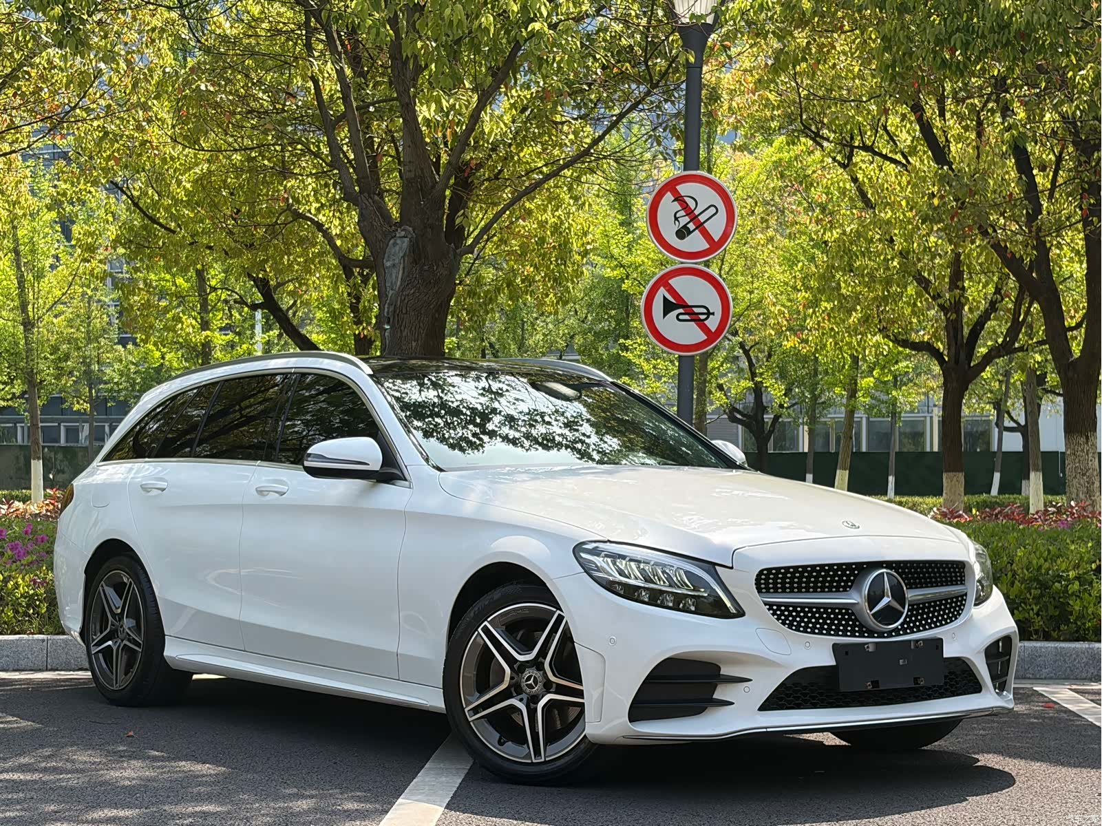 Mercedes-Benz C-Class, 2020 3