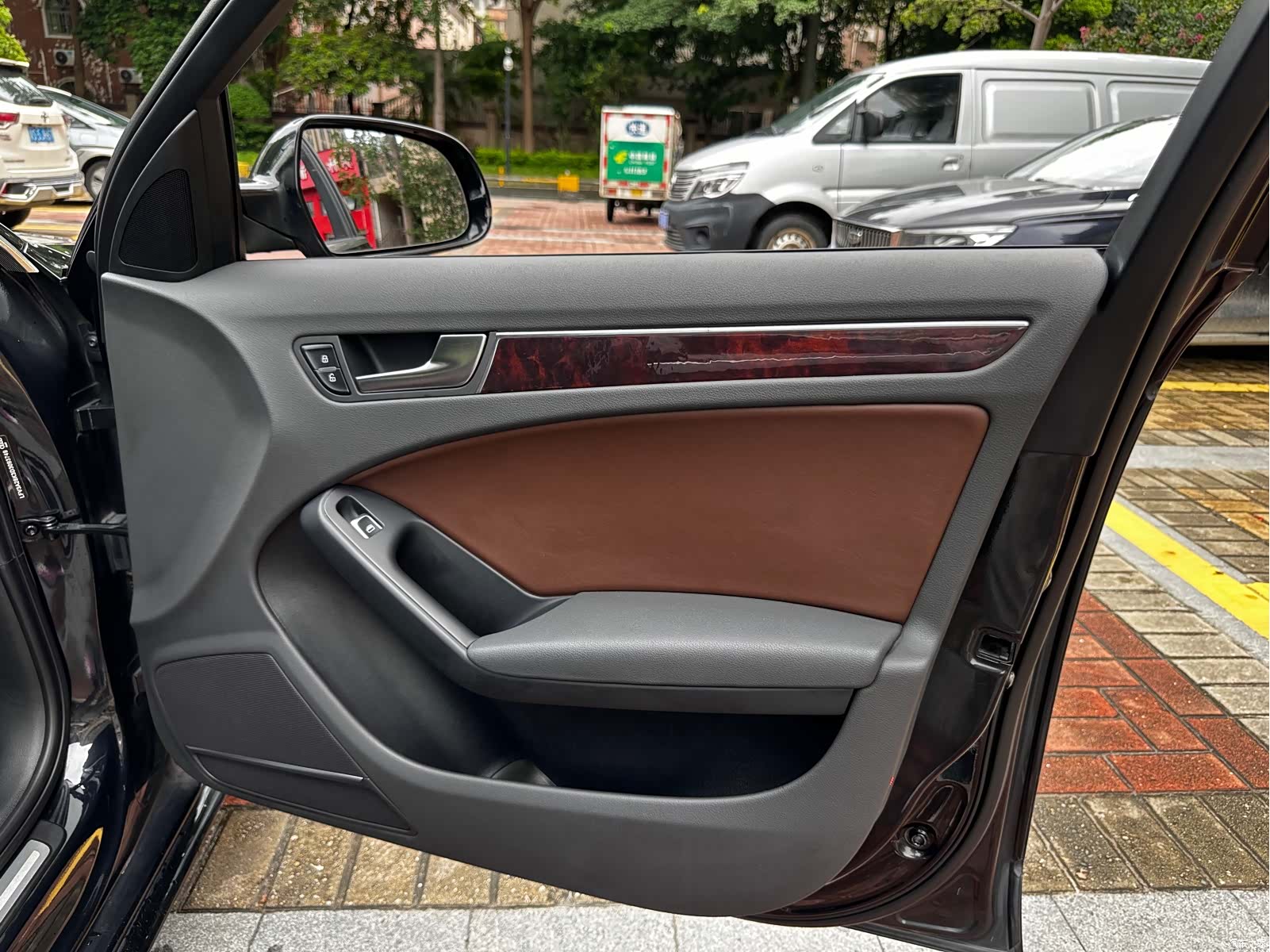 Audi A4L, 2013 23