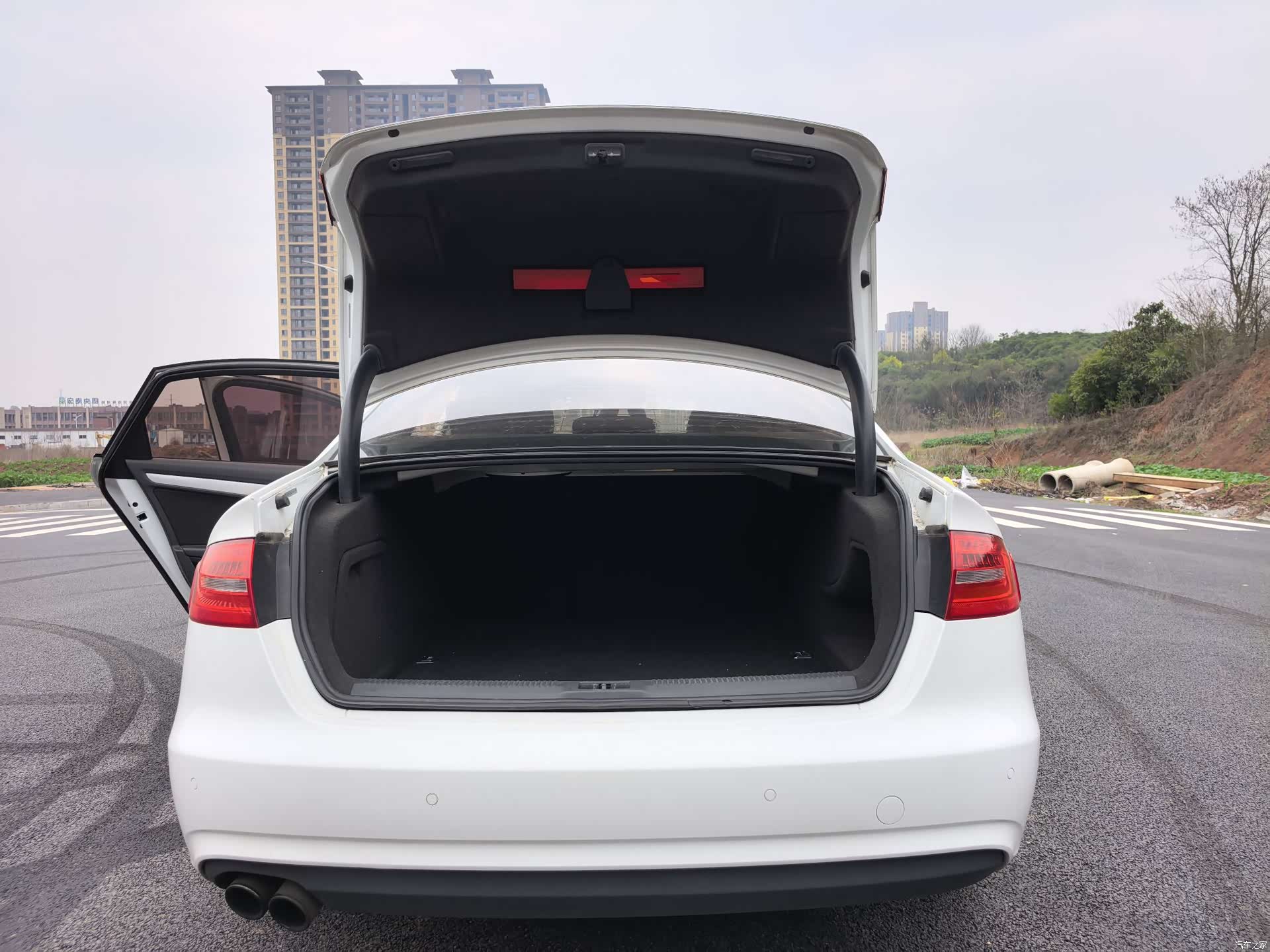 Audi A4L, 2015 17