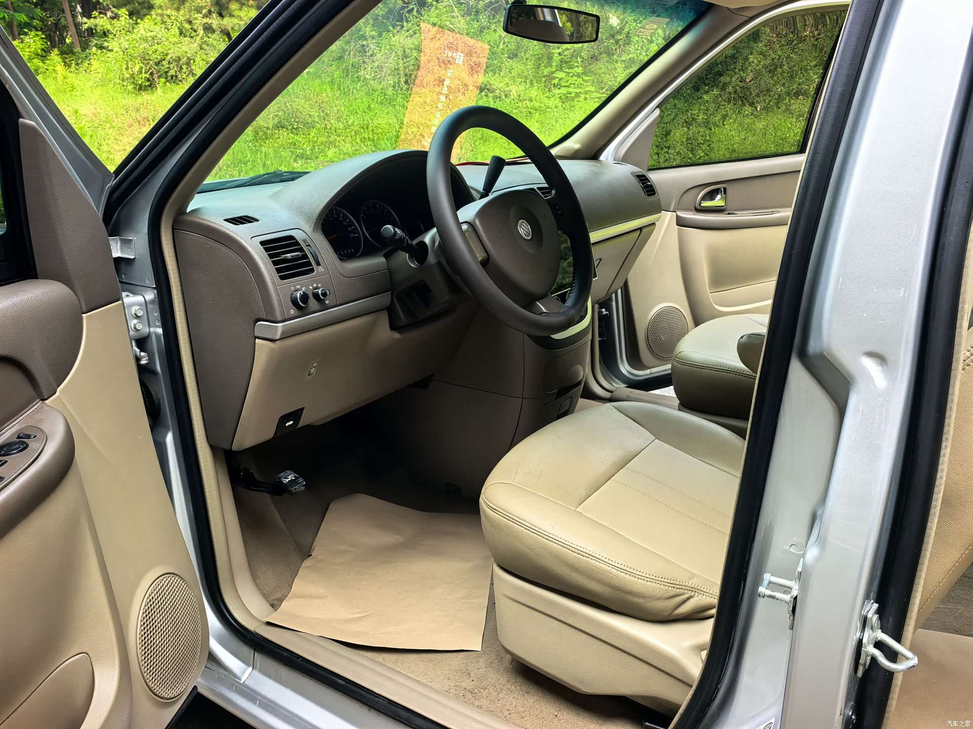 Buick GL8, 2017 8