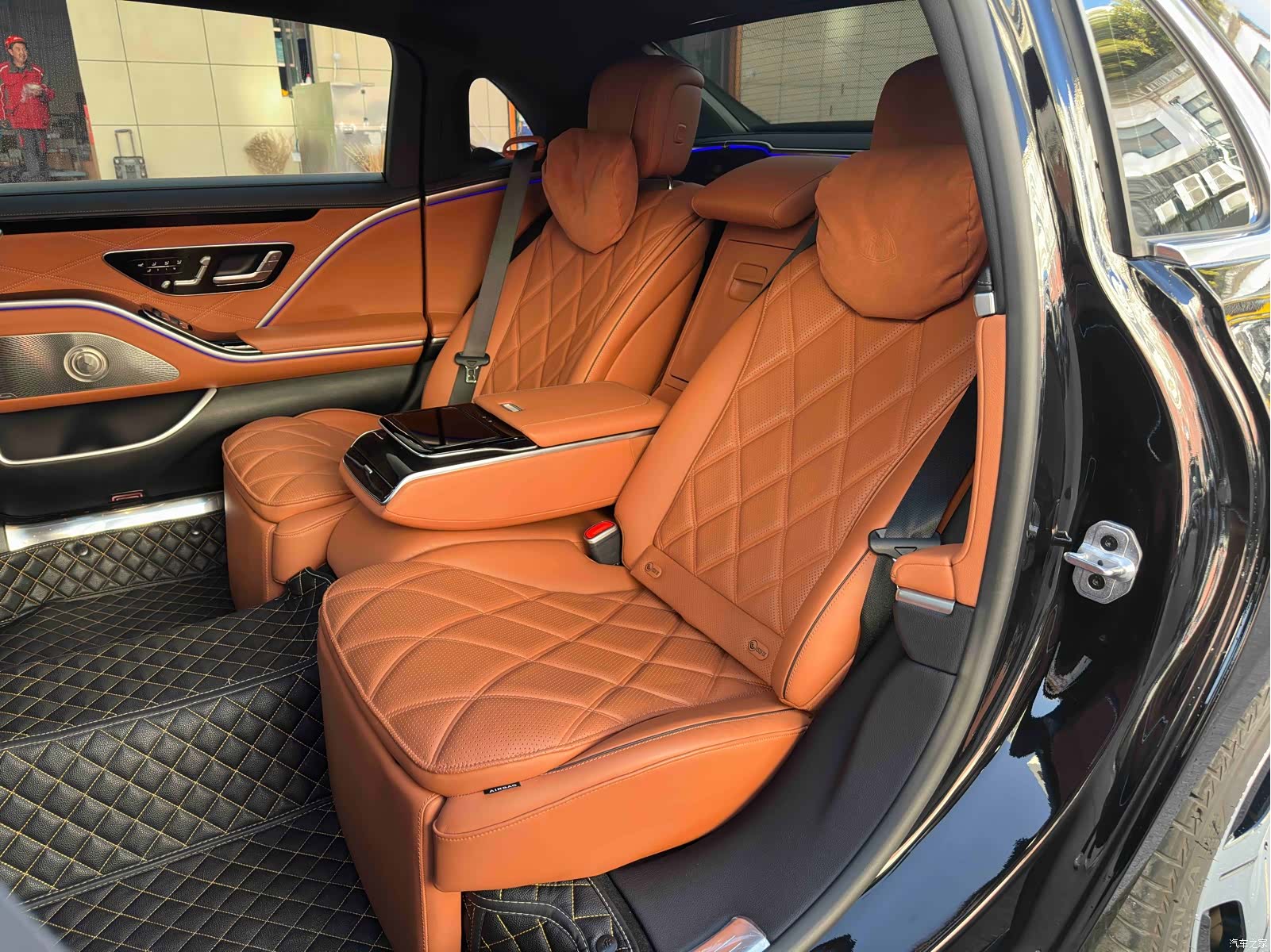 Maybach S-Class, 2023 11