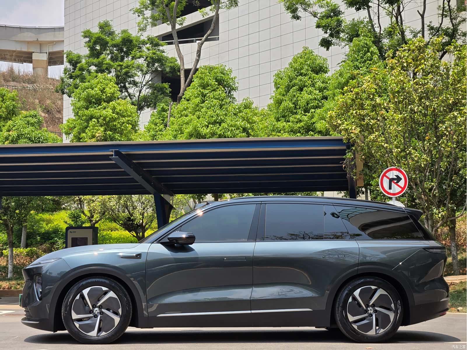 NIO ES8, 2025 2