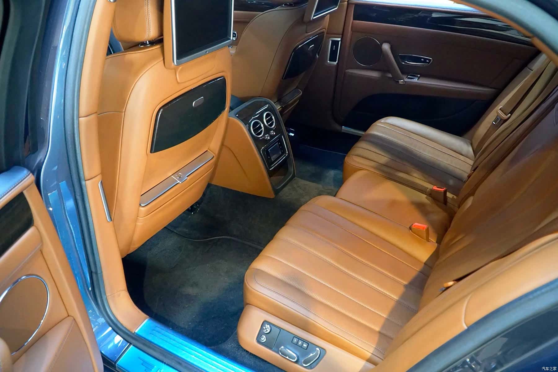Bentley Flying Spur, 2014 все фото