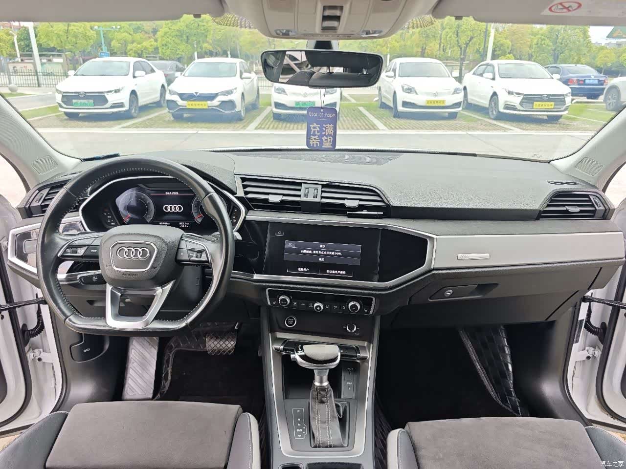 Audi Q3, 2022 9