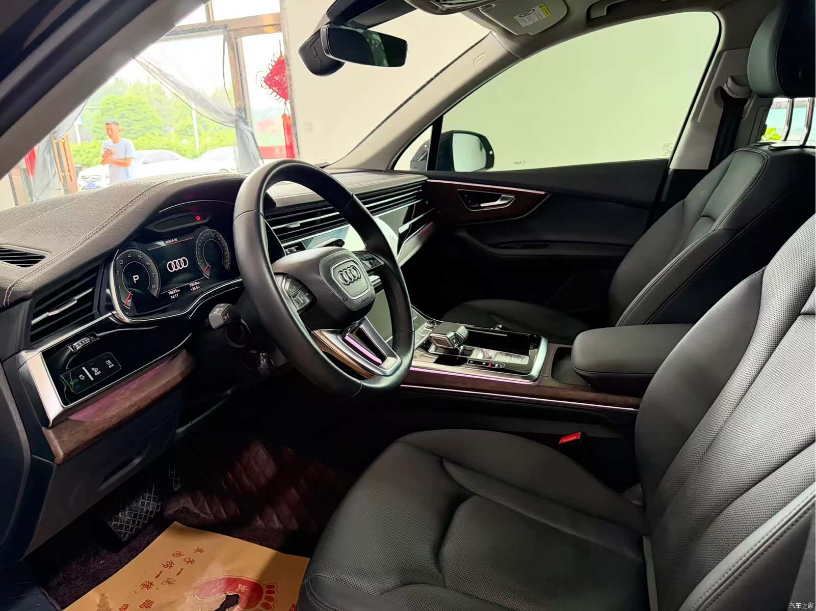 Audi Q7, 2024 6