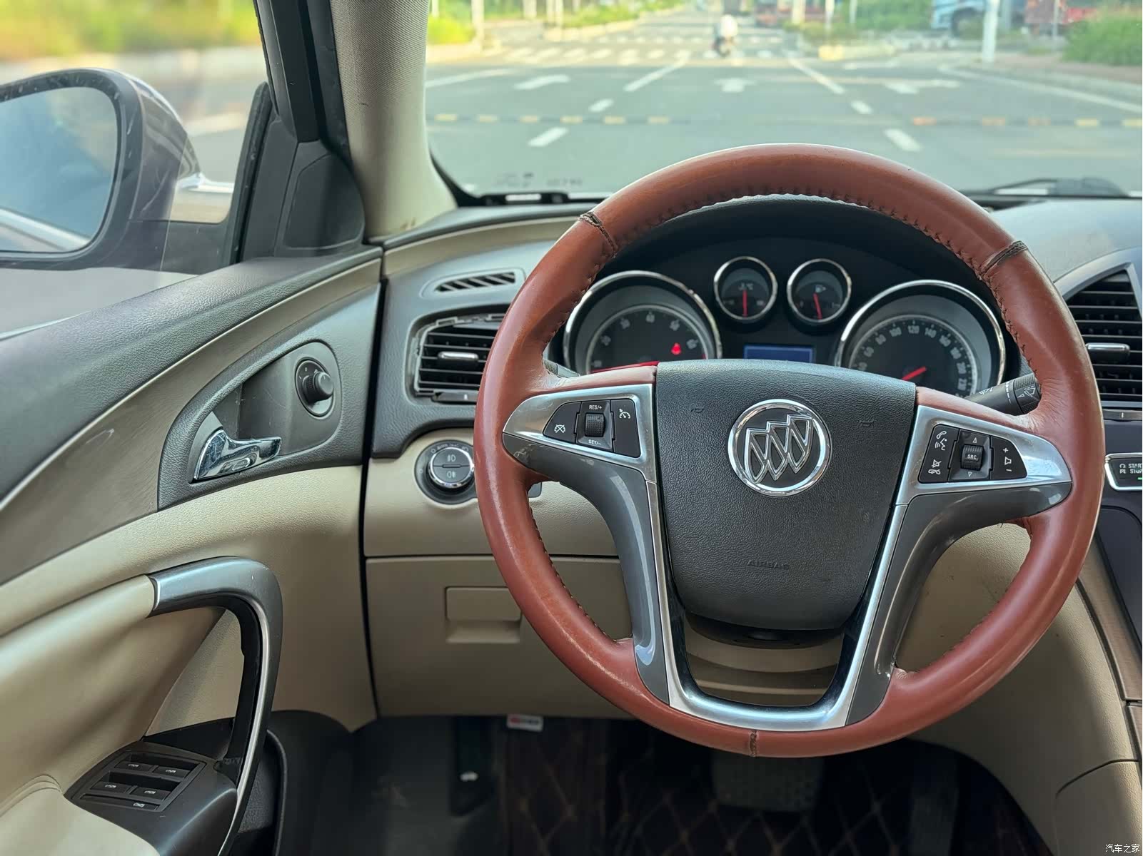 Buick Regal, 2012 10