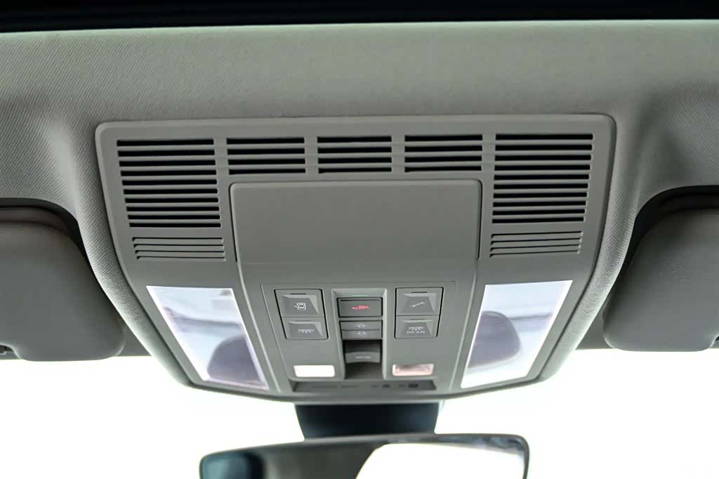 Volkswagen Touareg, 2023 33