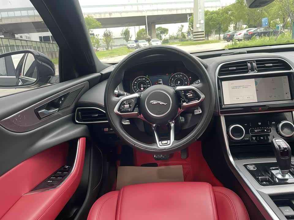 Jaguar XEL Jaguar XEL