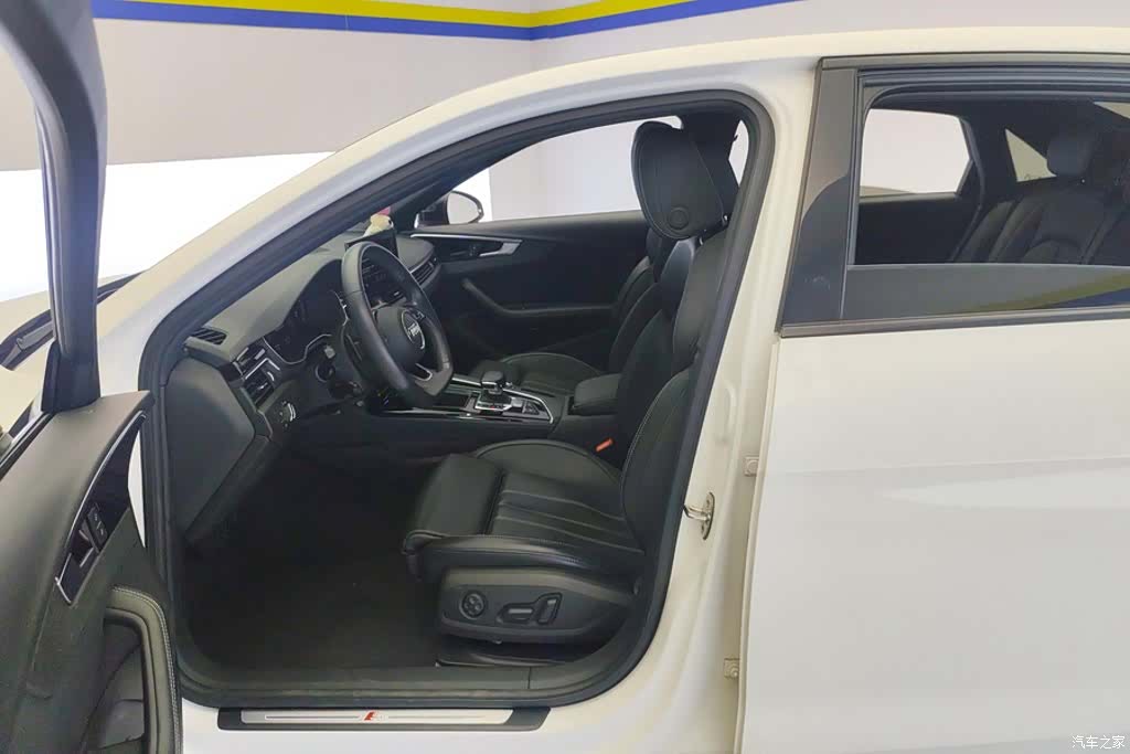 Audi A4L, 2023 9
