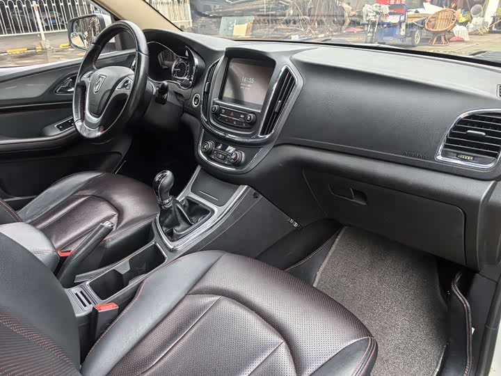 Baojun 560 2015 1.8L МКПП Люкс