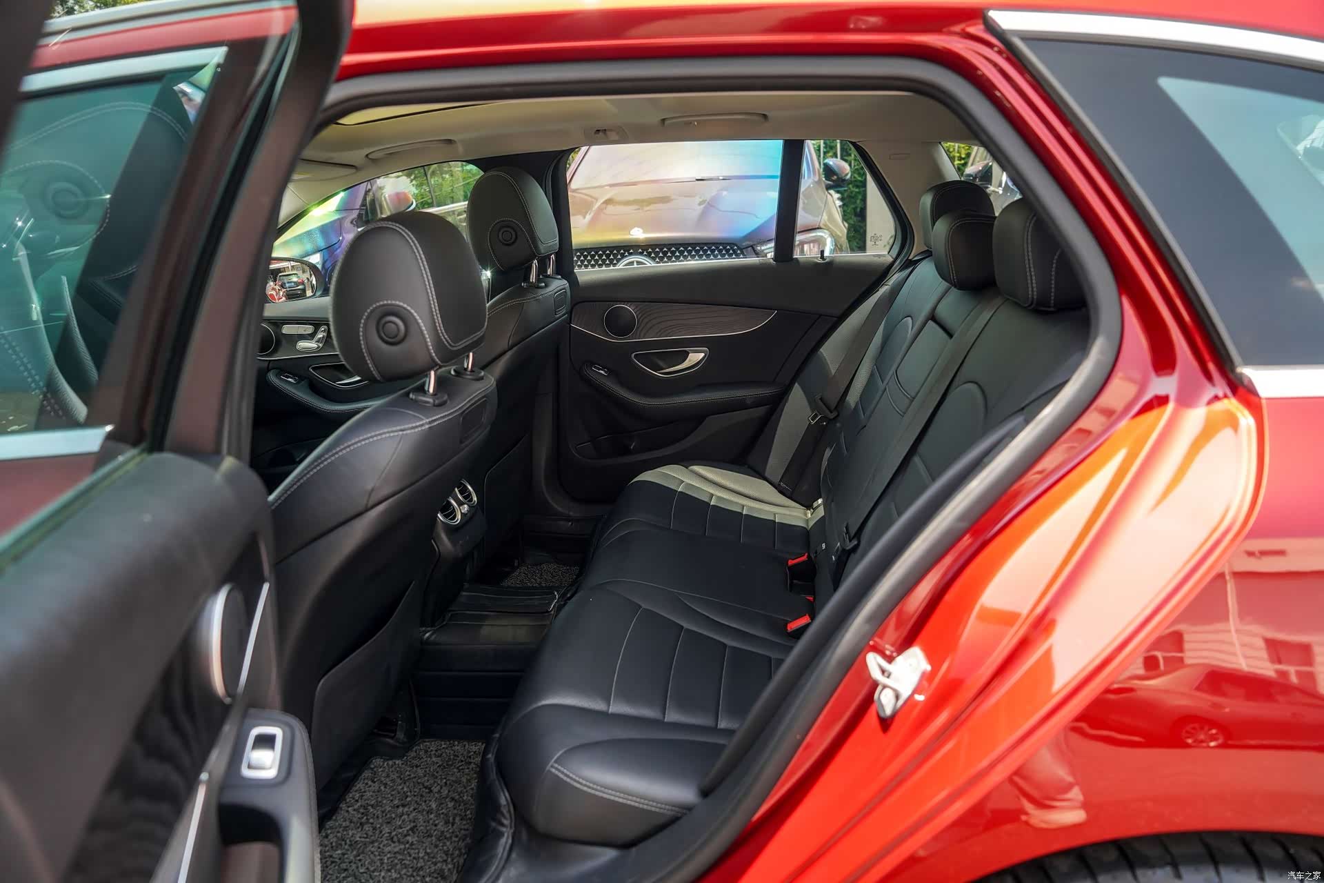 Mercedes-Benz C-Class, 2020 11