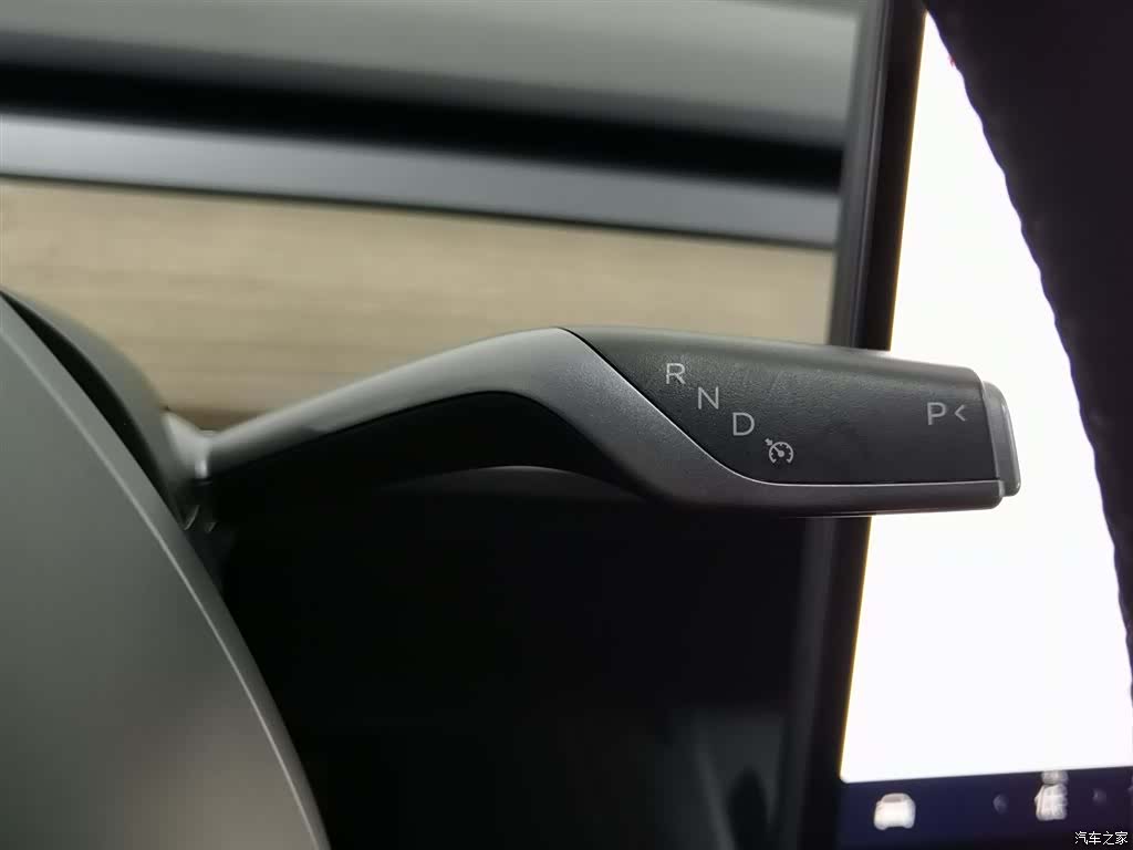 Tesla Model 3, 2023 13