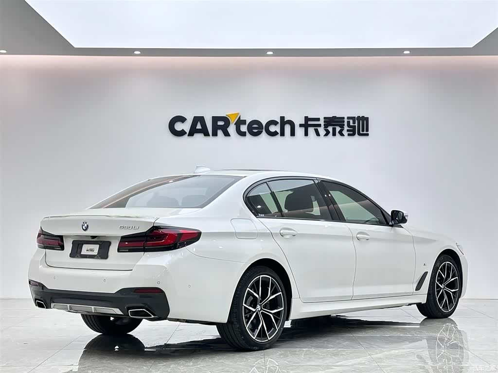 BMW 5 Series, 2021 все фото
