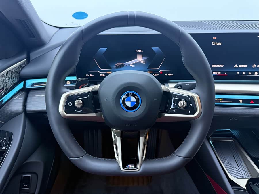 BMW i5 2025, фото 15