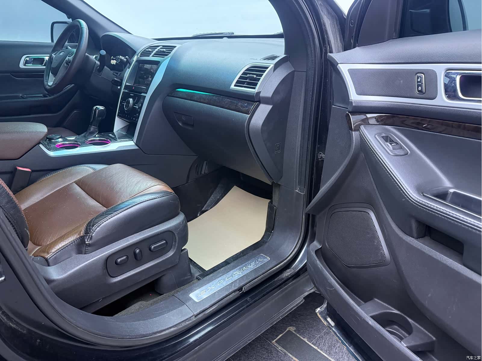 Ford Explorer, 2013 9