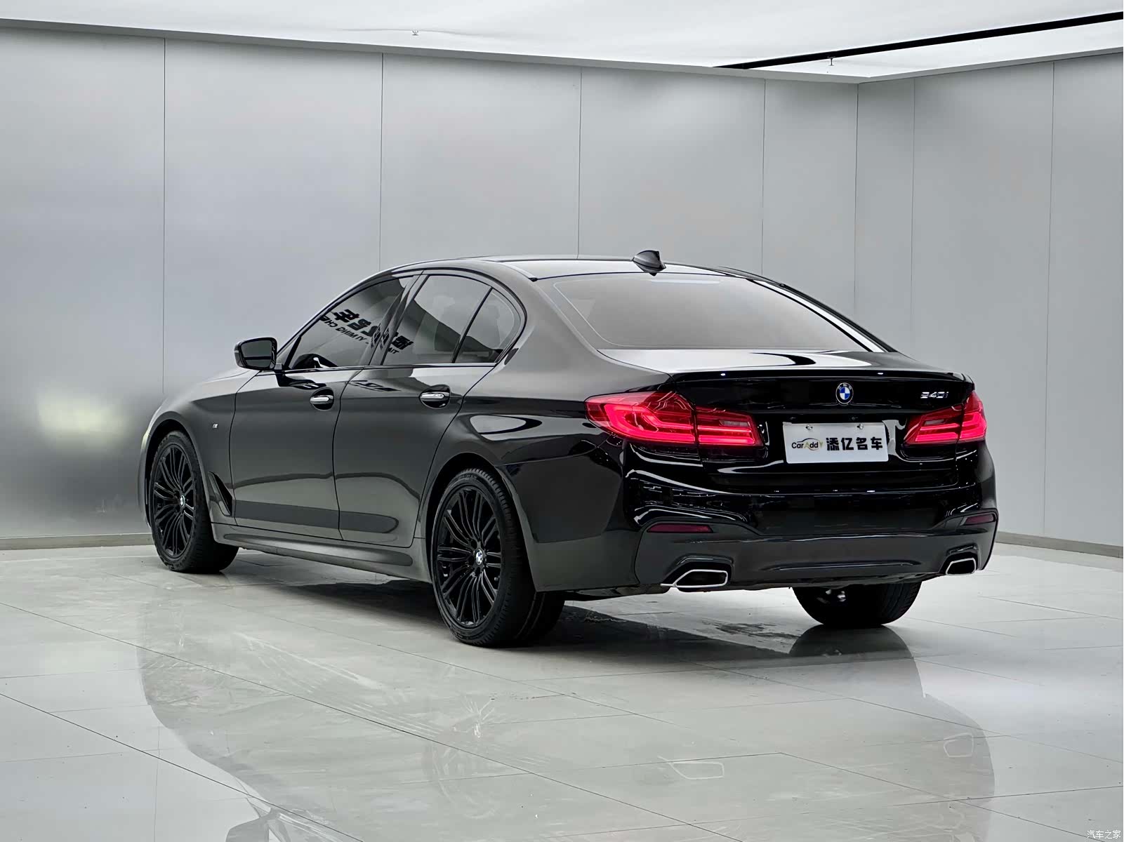 BMW 5 Series, 2018 все фото